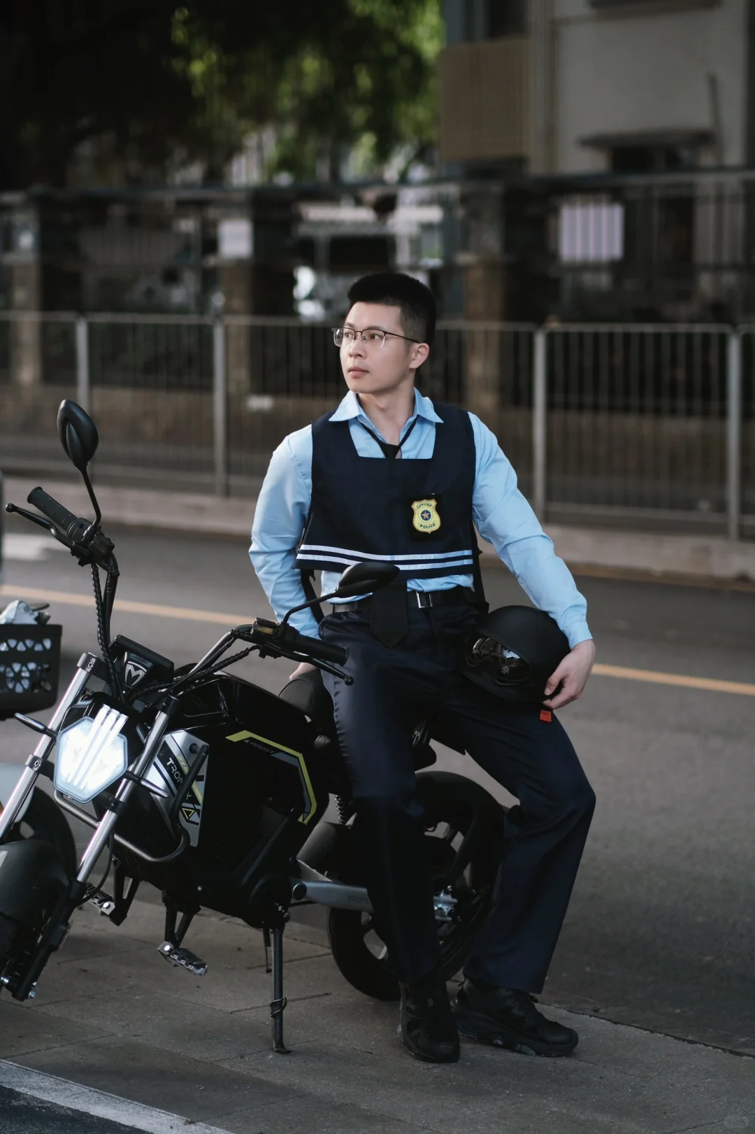 别跑！你已经被逮捕了