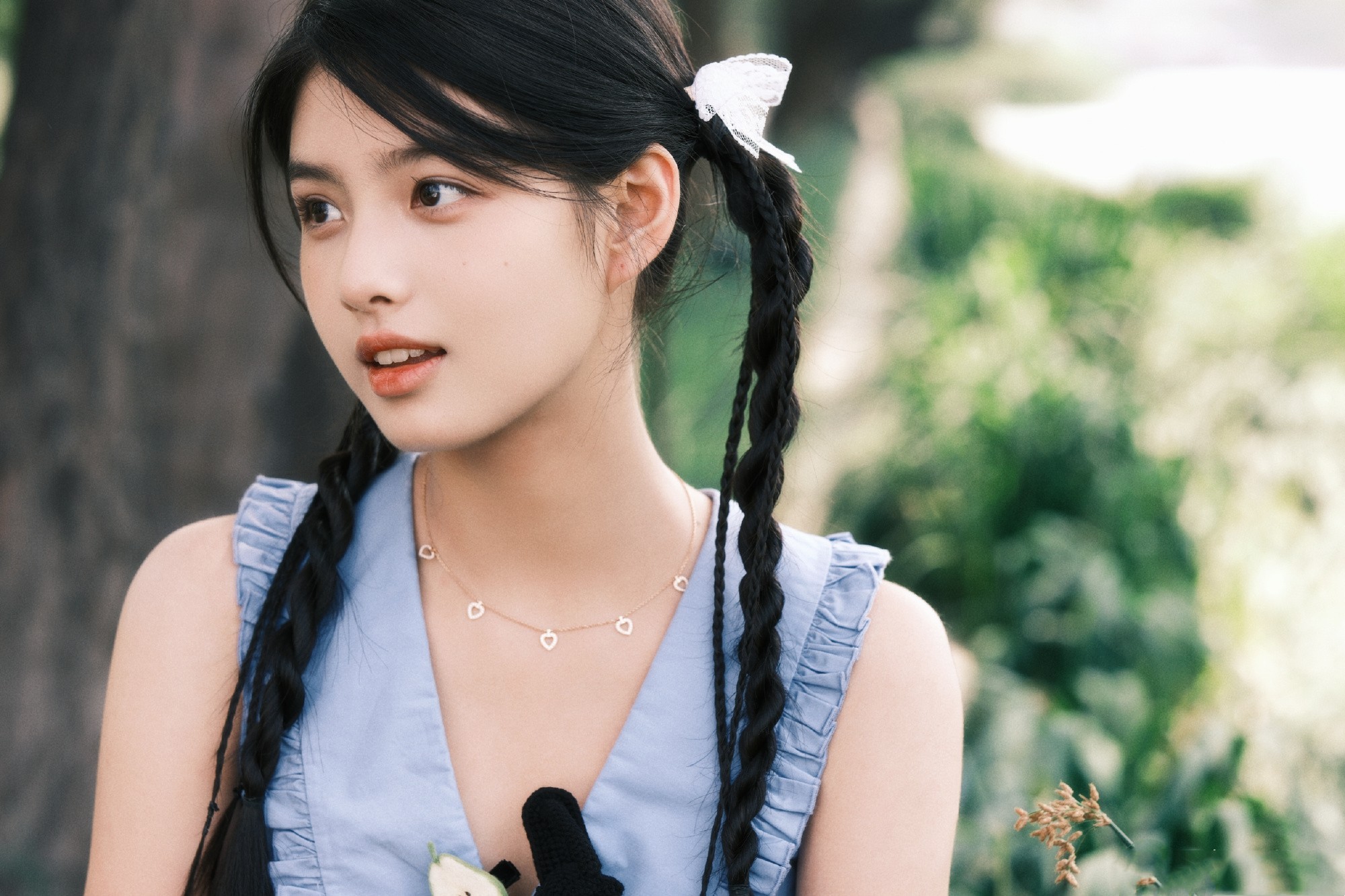 艾米小姐姐，麻花辫少女。艾米