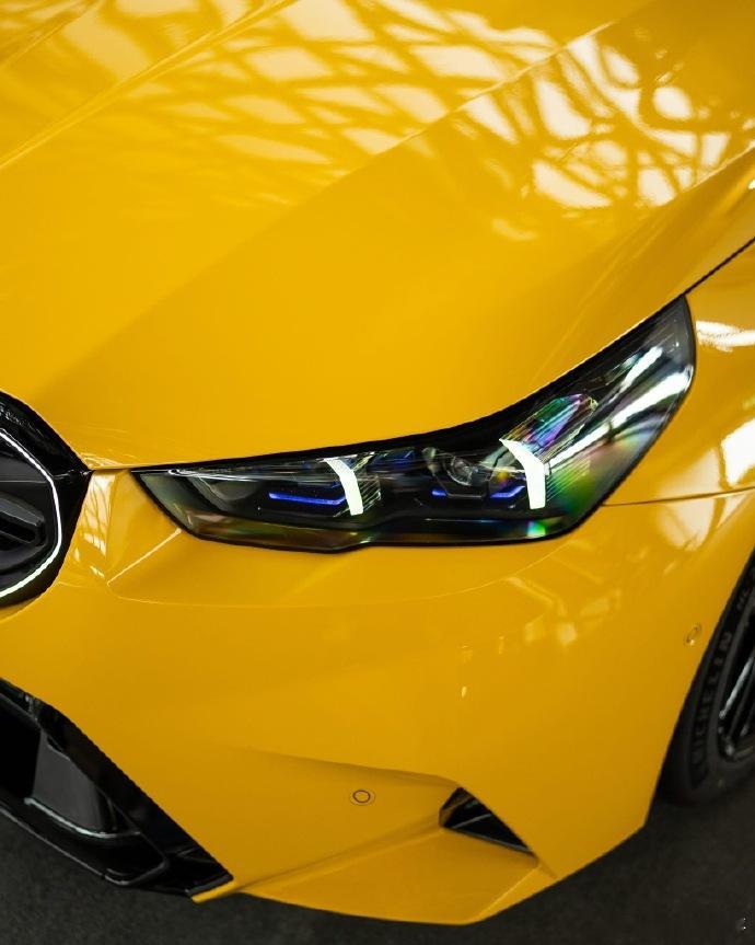 【宝马M5旅行版】1000牛米怪物竞速黄😃😃😃 