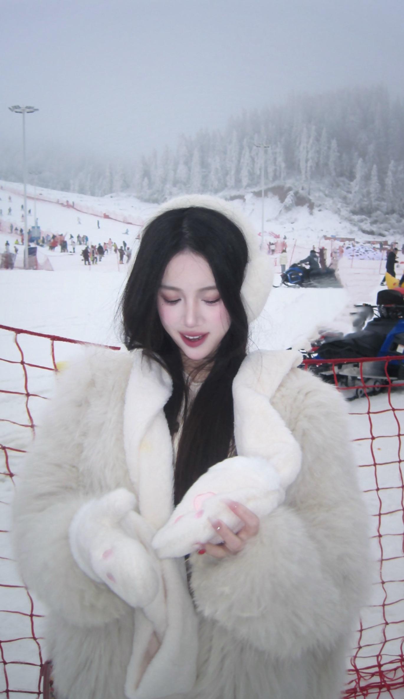 听一万遍爱情废柴 就可以回到有你的冬天吗。