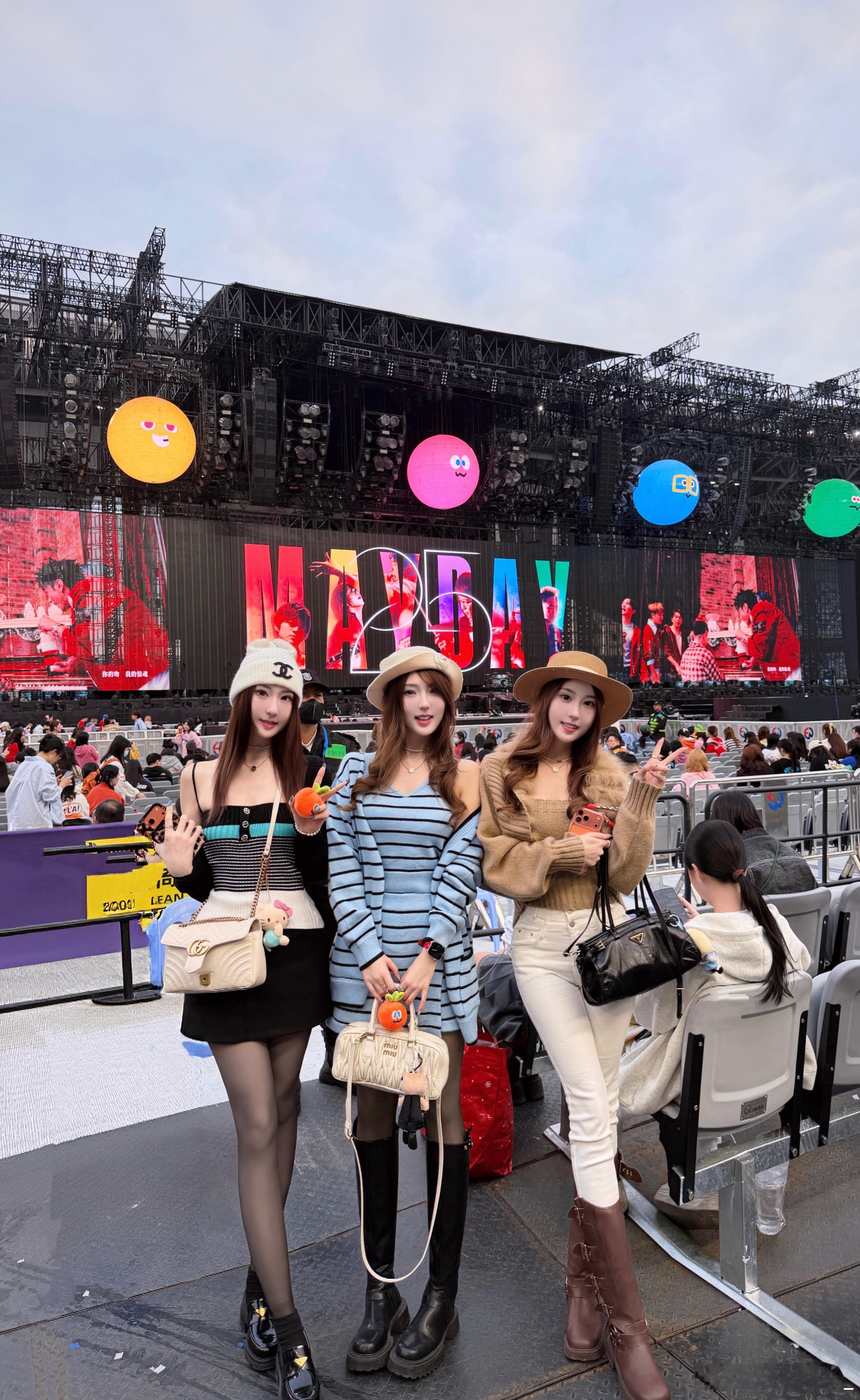 你问我全世界是哪里最美 答案是你身边今天就是五月天陈信宏五月天演唱会幸福 广州·