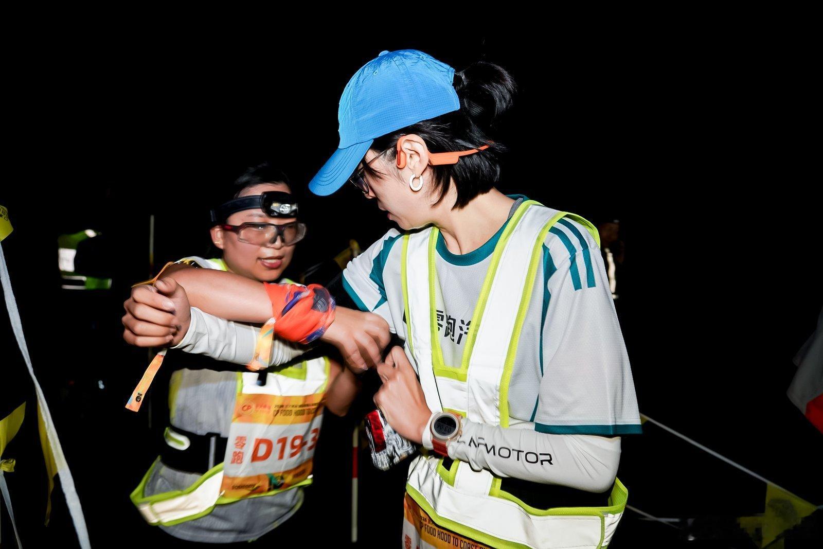 从珠峰下来以后我对挑战马拉松也有点跃跃欲试了，也想参与零跑的越山向海了。这几天零