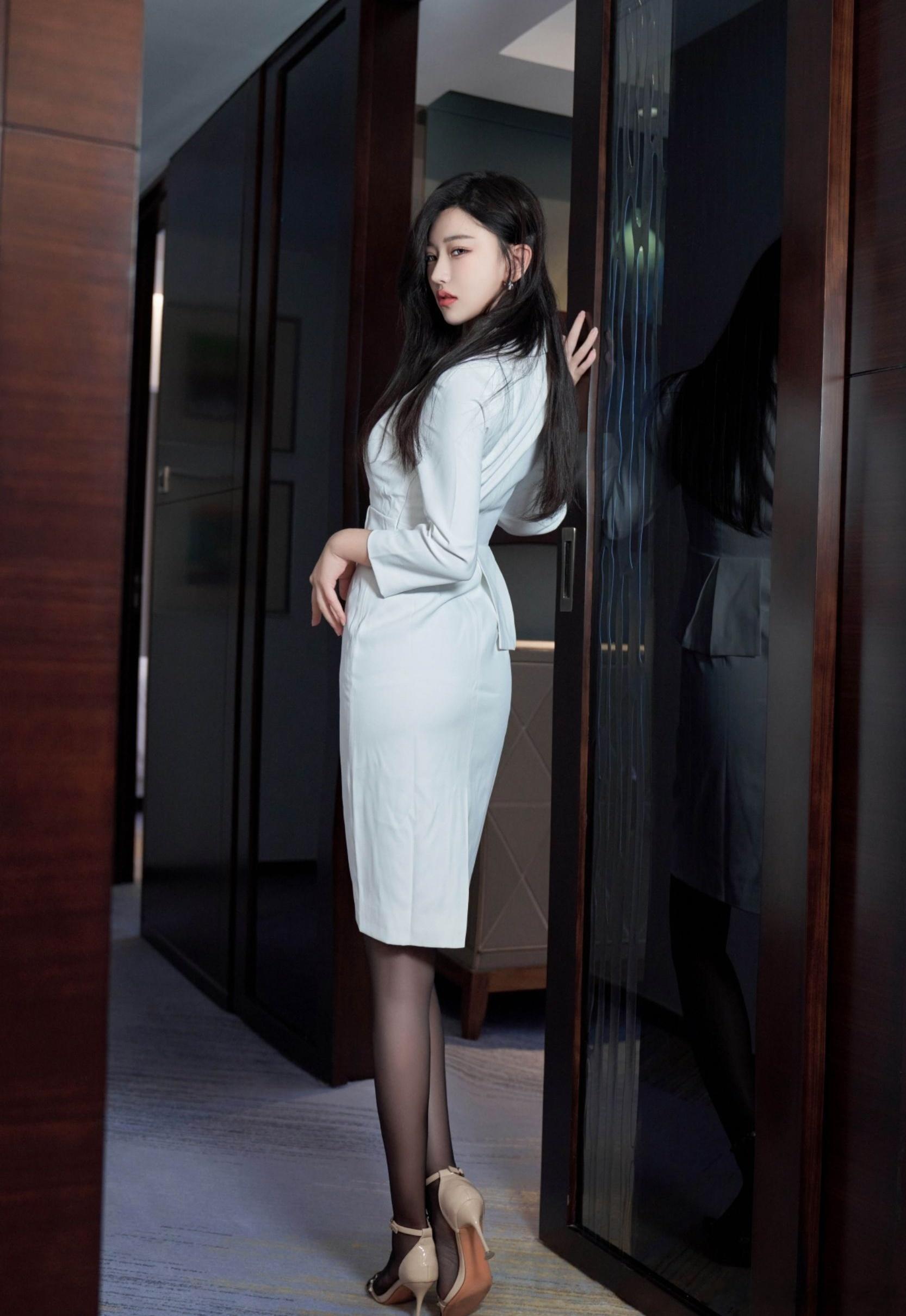 老板，下午好 ​​​