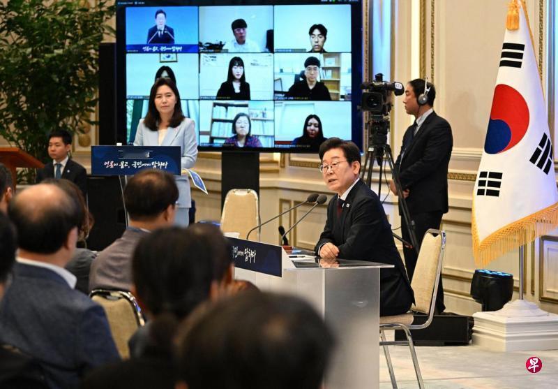 12日，韩国总统府宣布，李在明8月24日至26日访问美国，此行是应特朗普邀请，就