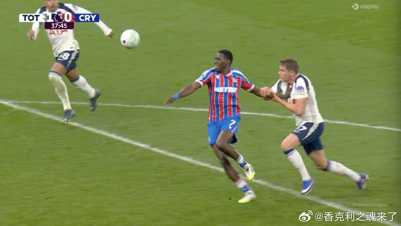 范德文因被红牌罚下场将缺席下一轮对阵利物浦的比赛 