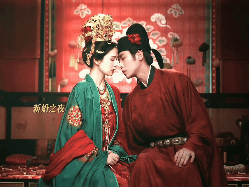 白鹿丞磊你俩正常点我害怕我不行了白鹿和丞磊这个颜值也太搭了 真的很爱这部剧的服化