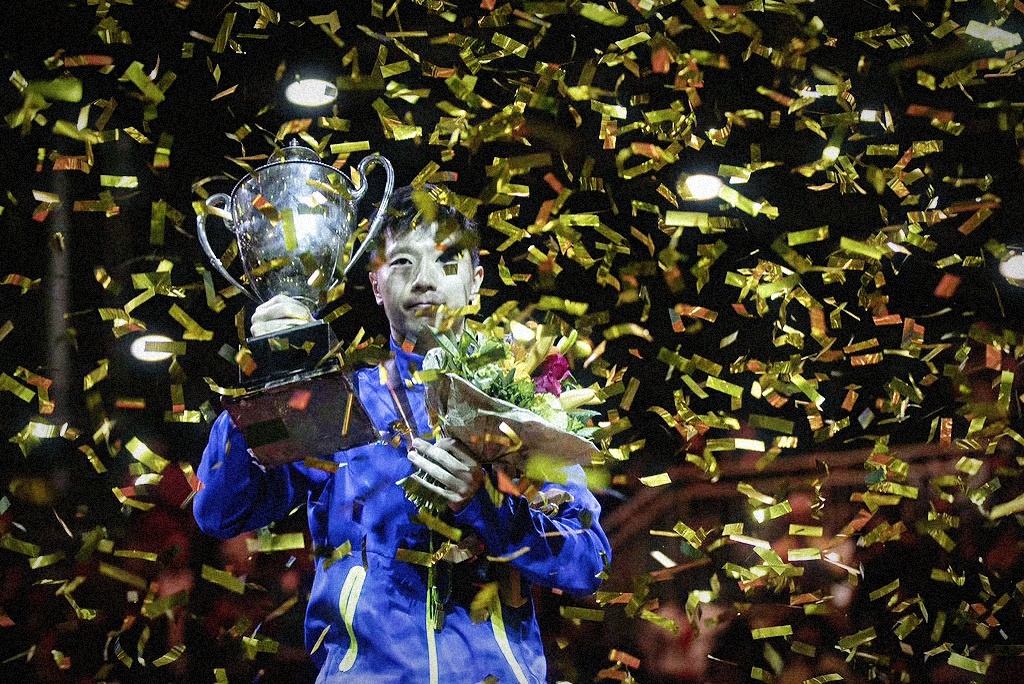 你也喜欢漫天金纸雨吗🏆✨张本智和忆2017世乒赛樊振东vs马龙 ​​​