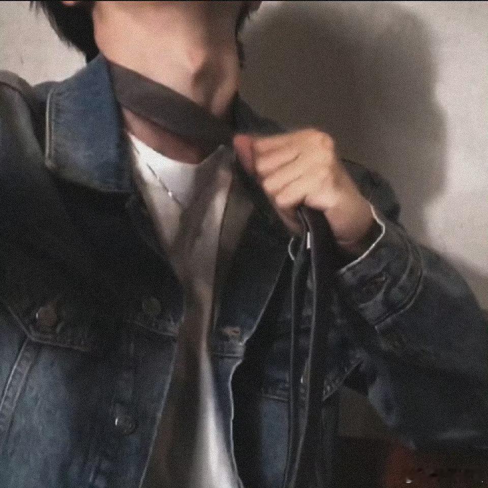 马嘉祺扯领带live马嘉祺扯领带年上感马嘉祺扯领带live，好蛊，