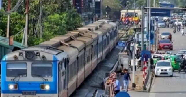 越南这次是真的服软了，直接表示不要中国的技术了，只要中国能来修就行。

说白了，