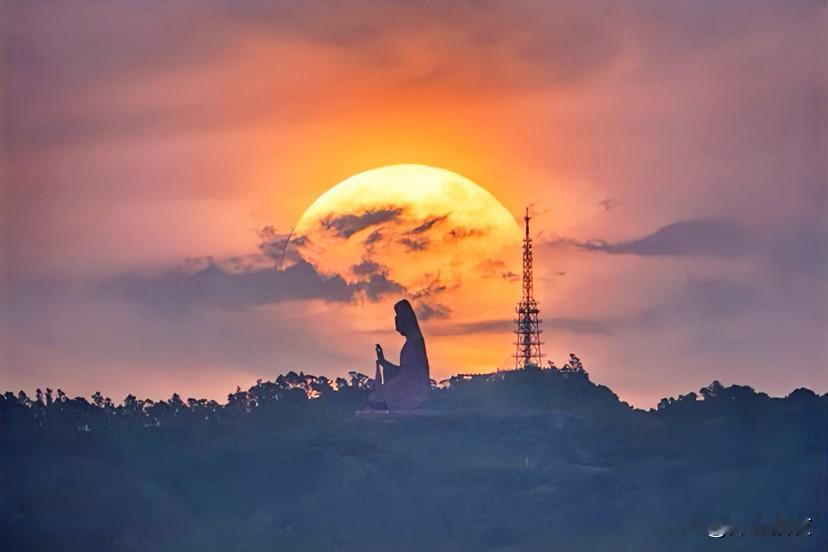 若妖有了真情，还是妖吗？
法师紧闭双眼，不语。

若人有了鬼性，还是人吗？
佛祖