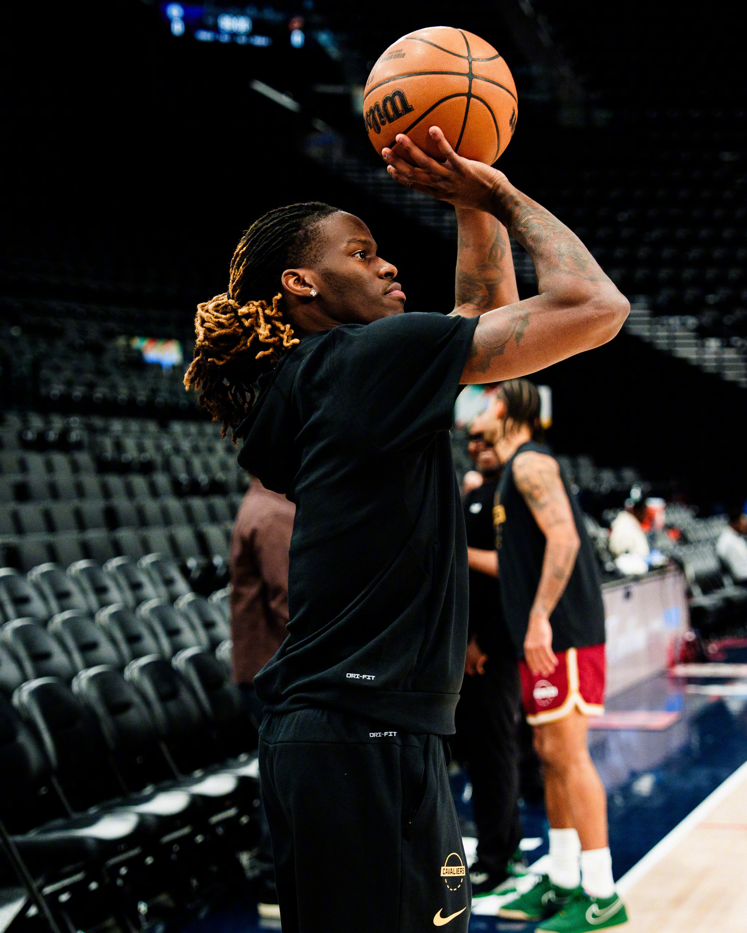 骑士vs快船骑士 哈登今天不会出战！但依旧有两位新援登场！期待埃利斯和施罗德的精