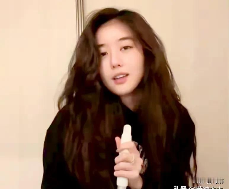最恶心的人就是那些吃着中国饭却砸着中国锅的所谓明星艺人，脑仁比猴的小，心性比狼的