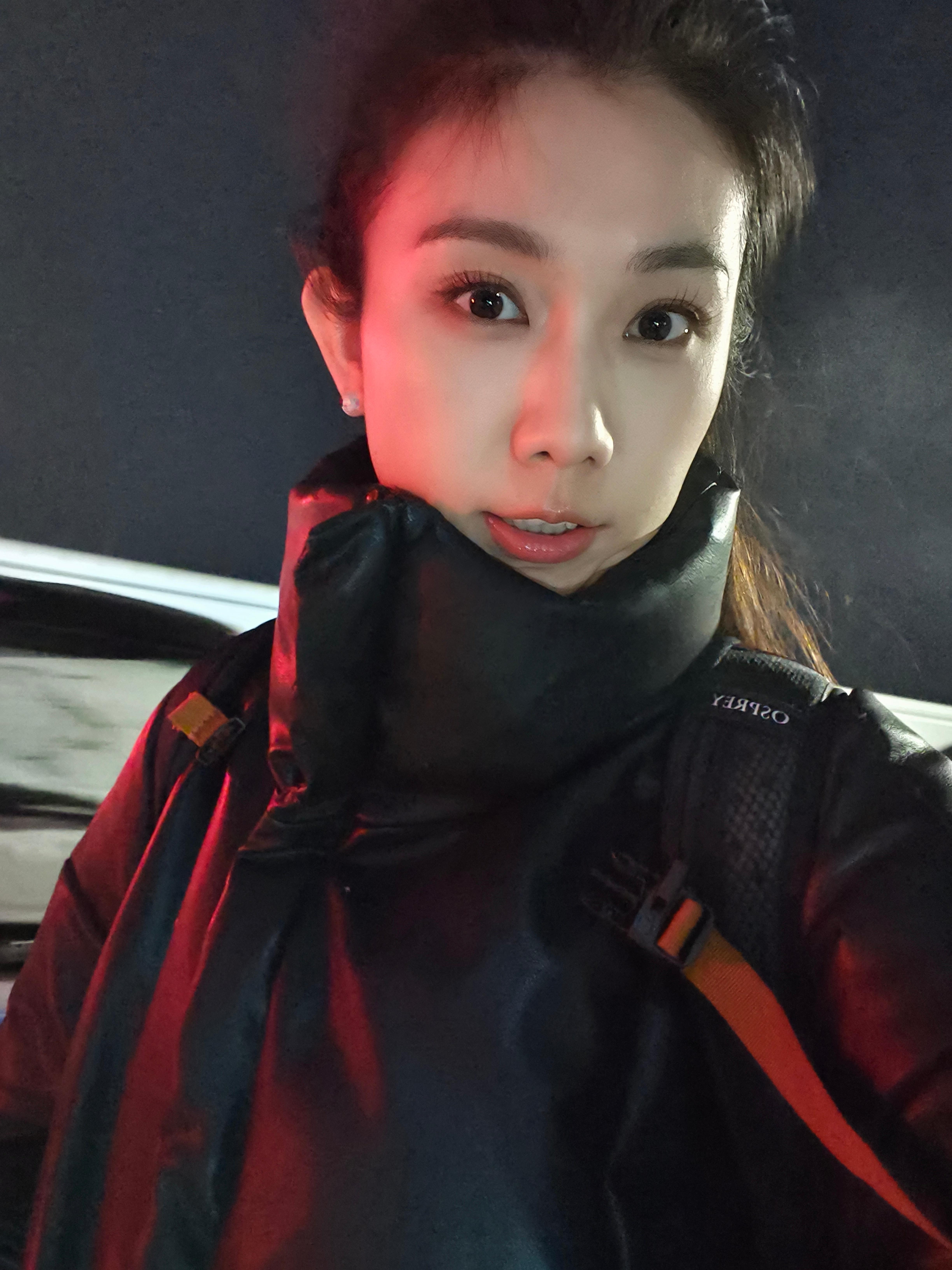 落地呼伦贝尔了！但据说今天大雪封了高速，得走两个多小时国道了！继续赶路！卷妹的唠