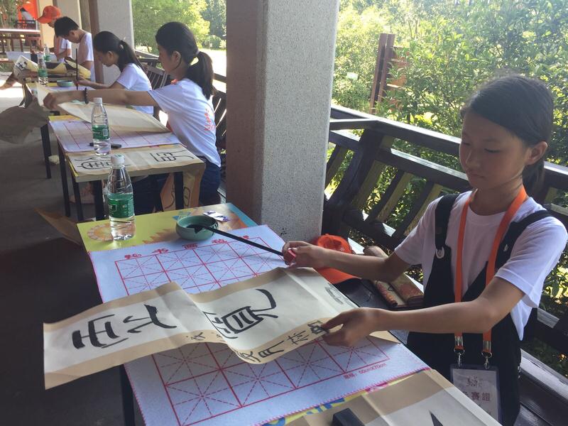 “我要上精选 - 全民写作大赛”堪称文字爱好者的一场盛宴！无论你是在职场拼搏的打