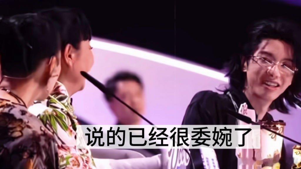 他们都是为了惜才，有这样的导师太幸运了， 那英和华晨宇这波互呛太真实了！有这两位