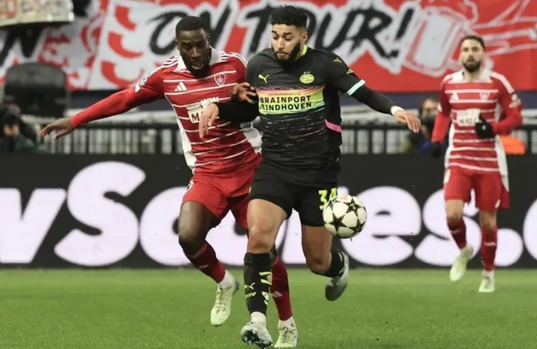 本赛季欧冠联赛阶段第6轮一场比赛，首次参赛的布雷斯特主场1-0战胜前冠军球队埃因