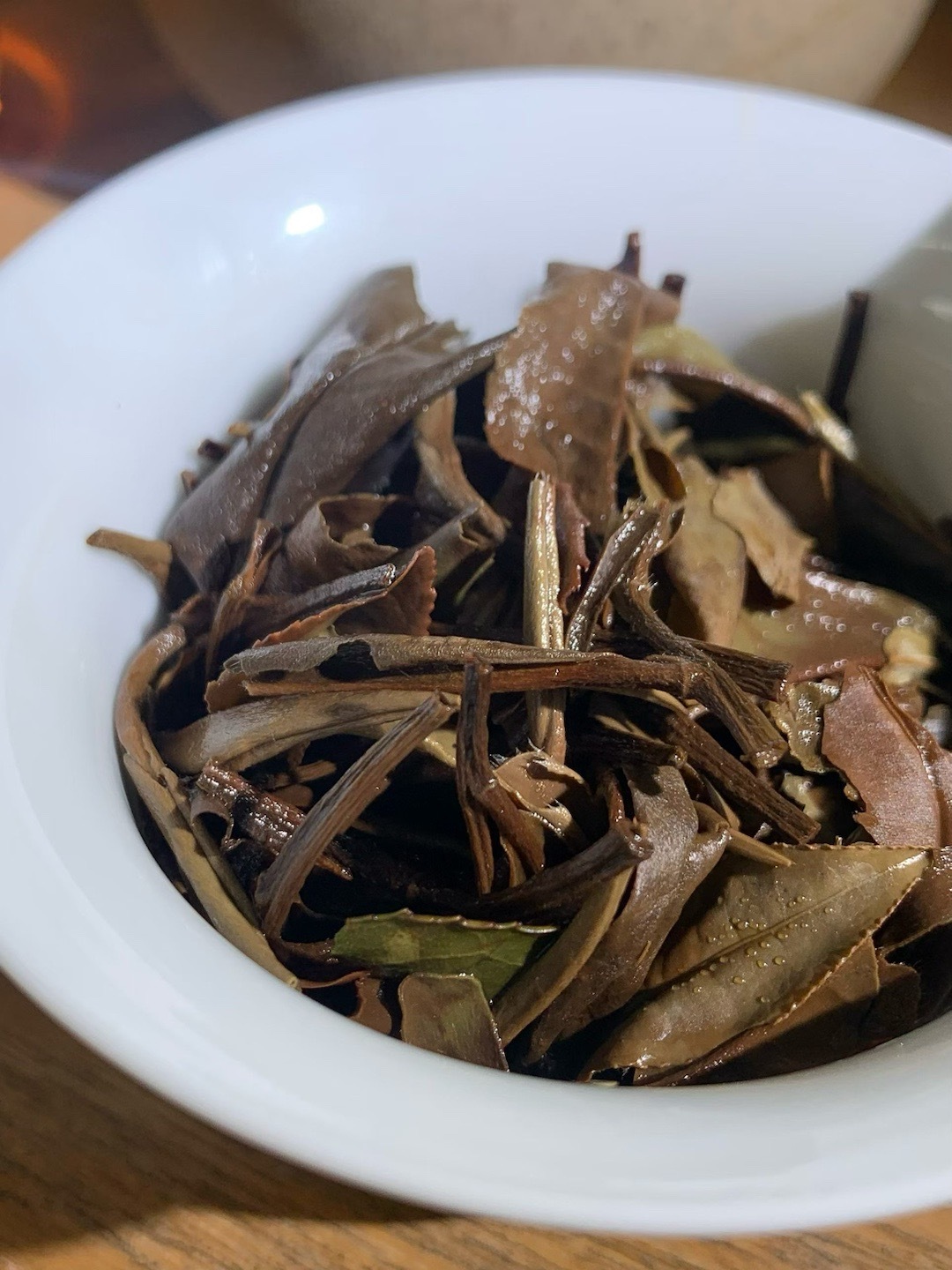 别用事后的通透，追诉事前的无知。莫以旁人的清醒，苛责当下的迷茫。 