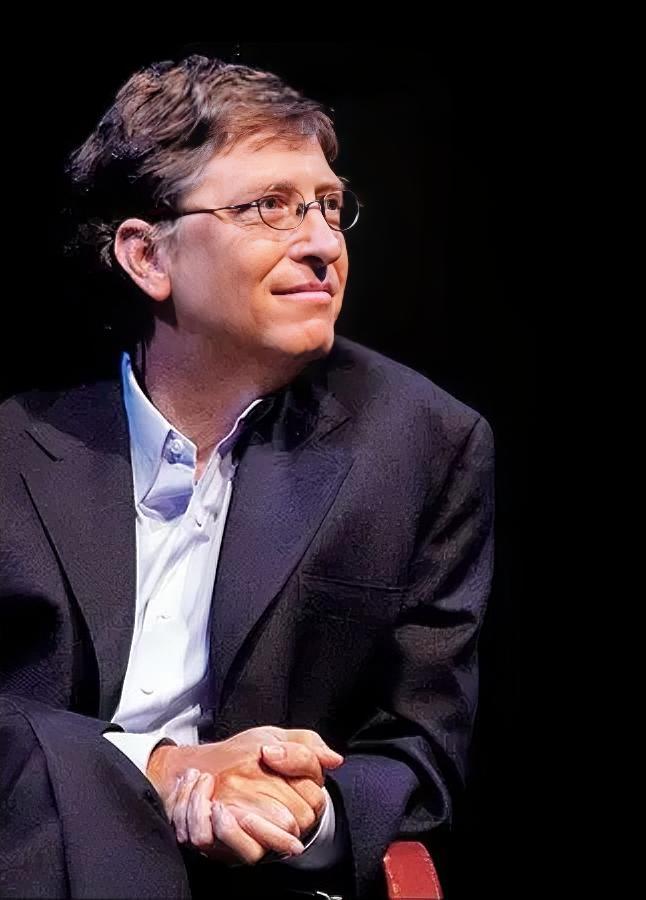 盖茨六千字长文暗藏何意？
 
随着我国人工智能大模型快速崛起，中美两国已然站到全