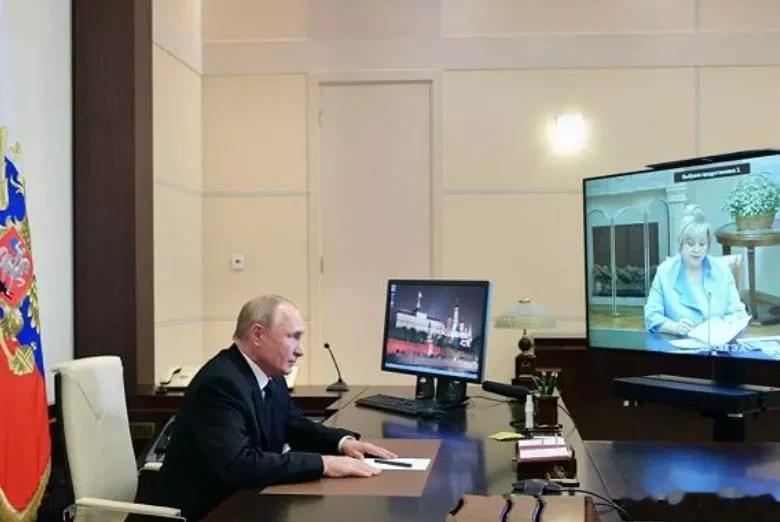 俄总统大选进入倒计时，普京能否连任？黑马候选人危及中俄合作？

来源:海峡快讯
