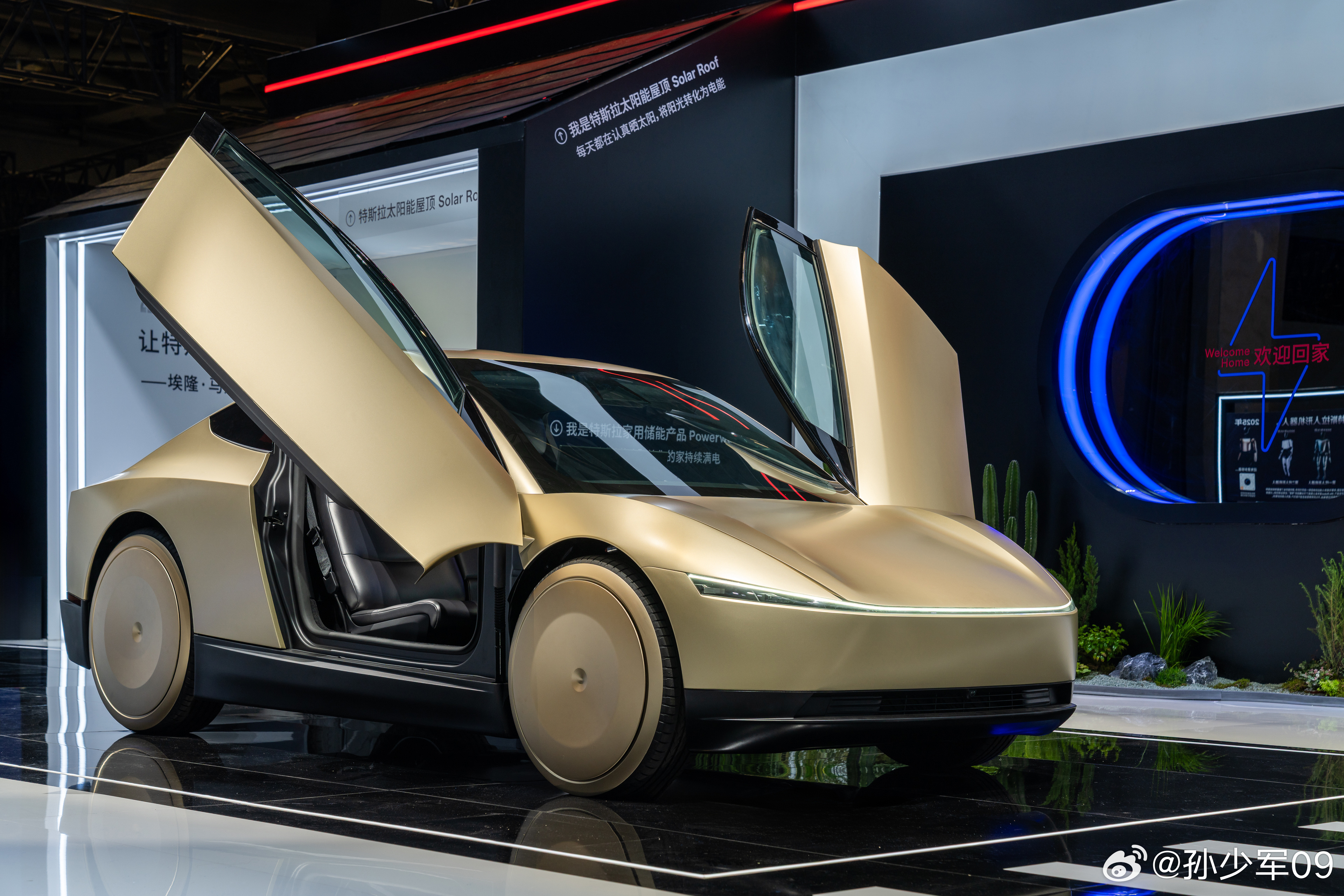 特斯拉Cybercab 明天亮相上海进博会以无人驾驶出租车robotaxi为概念