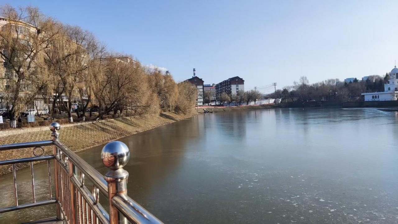 一篇文章竟抵不上一双女人高跟鞋点击量

各位条友，我入驻头条已有6年多。在这6年