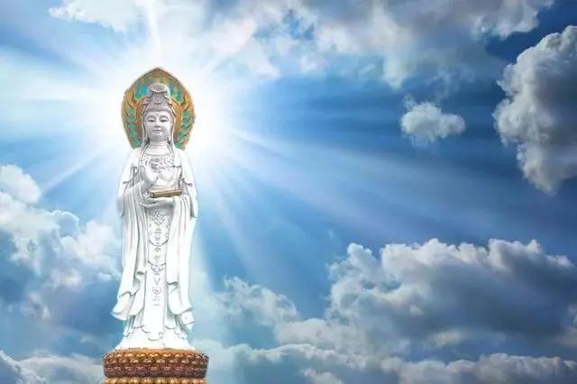 恭逢农历六月十九 · 观世音菩萨成道日
 
今日2026年08月01日，星期六，