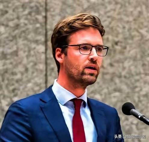 荷兰外贸大臣舍尔茨玛下个月要来北京了，这人名字还在中国制裁名单上挂着呢。他带了十