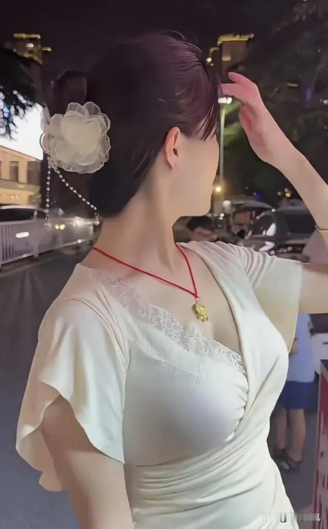 雪莲发髻
