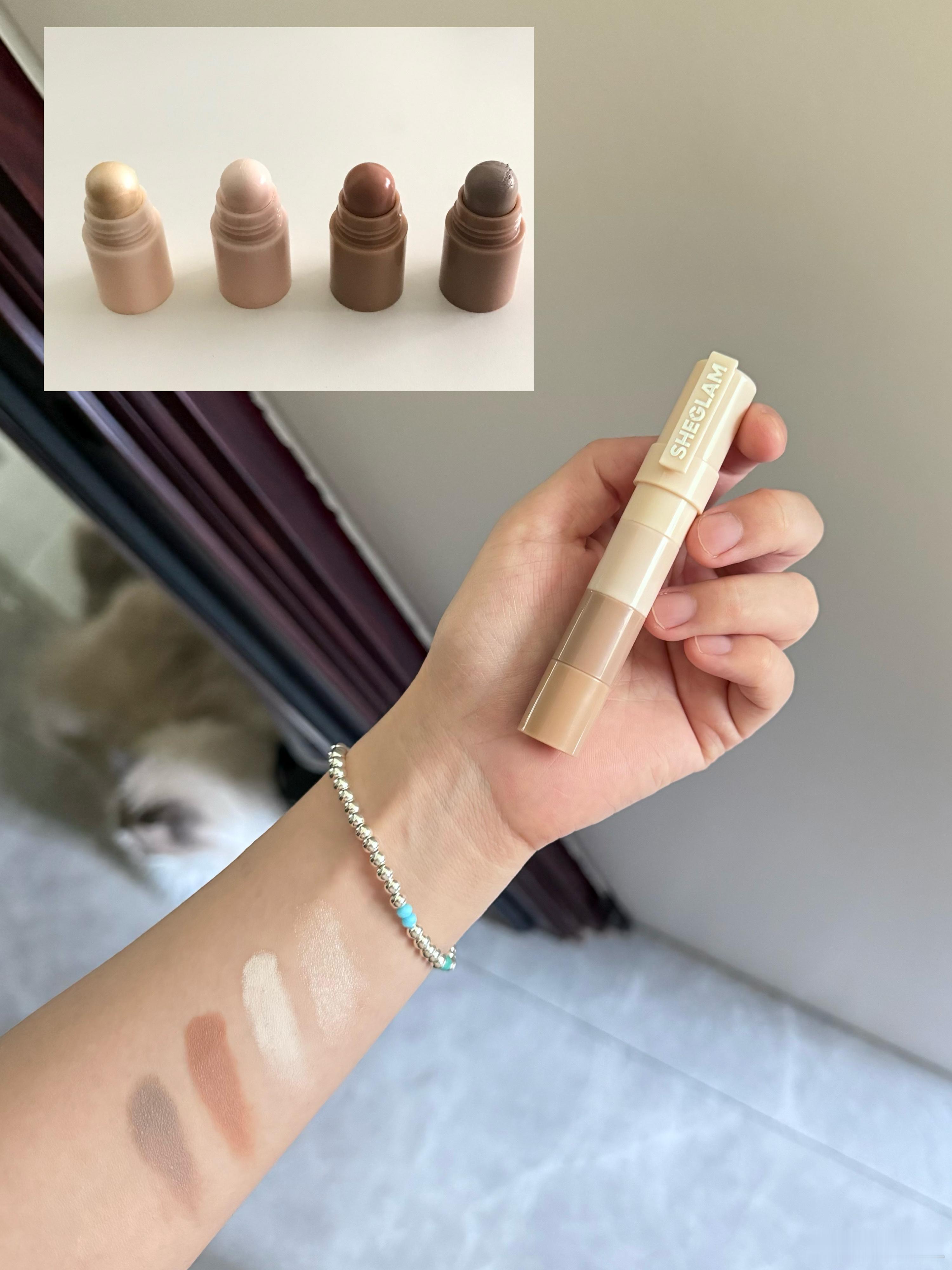 买了个好玩的sheglam四合一修容！！！像小时候的玩具，但不得不说太方便了哈哈