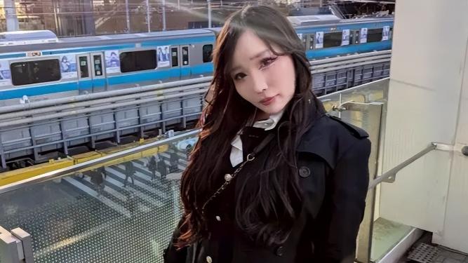 日本女孩自曝地狱人生：小时候母亲再婚，17岁被迫谋生，被亲爸送去拍片。 
 
她