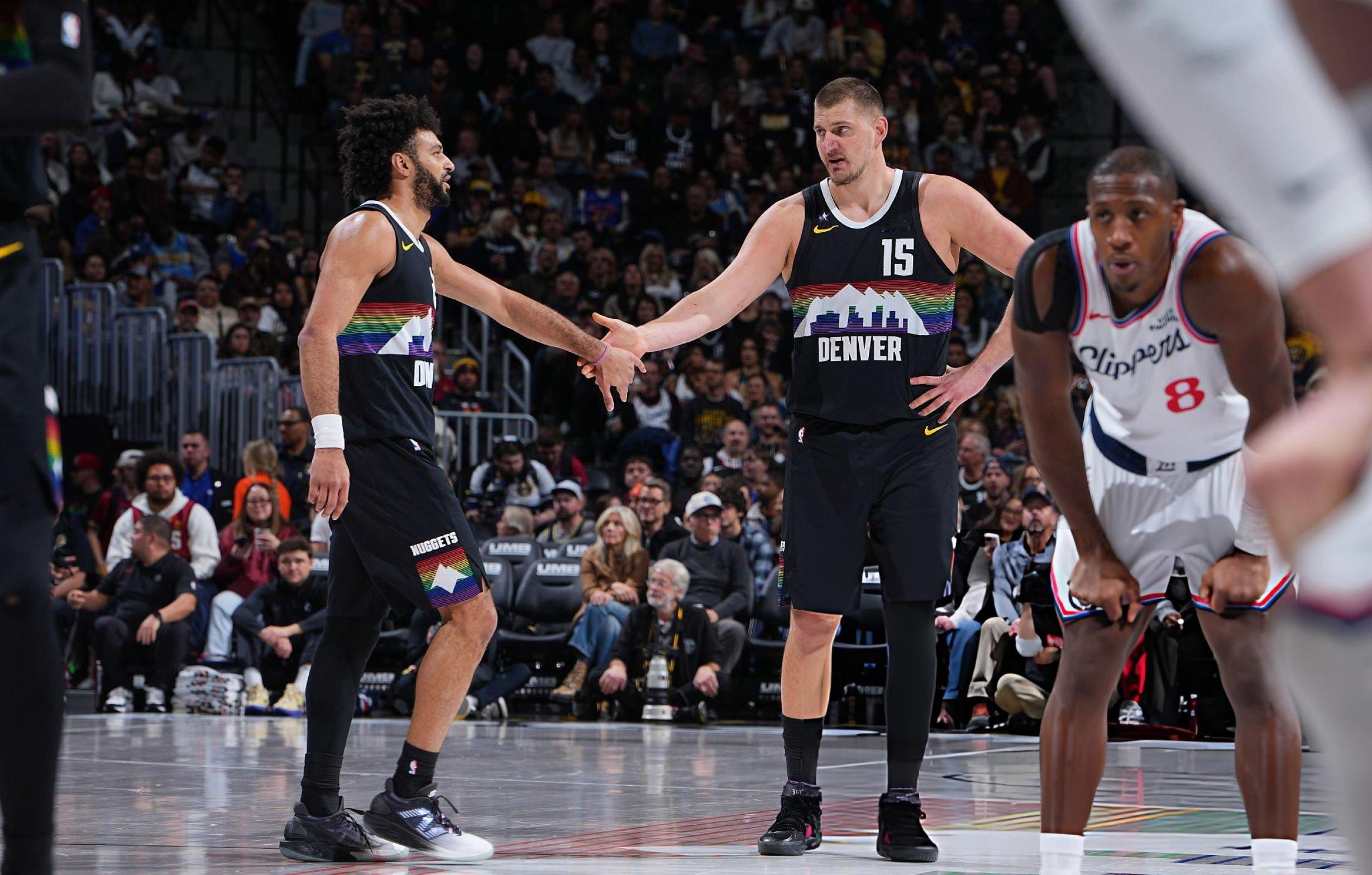 快船投降了我的观赛搭子快船vs掘金