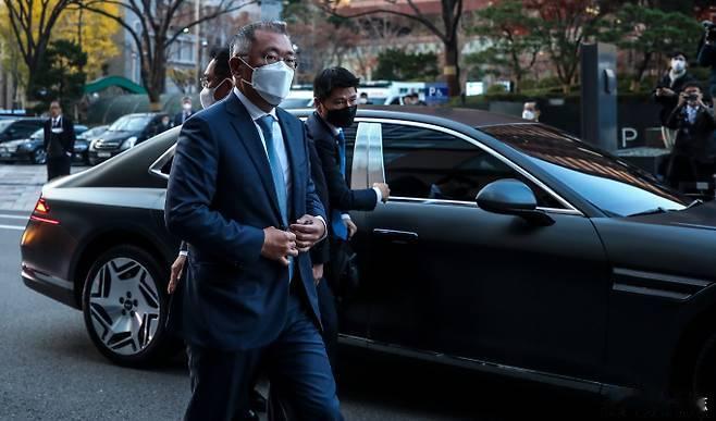 韩国四大财团掌门人在京集体亮相 三星、现代、SK、LG 这四大财团掌门人平时坐什