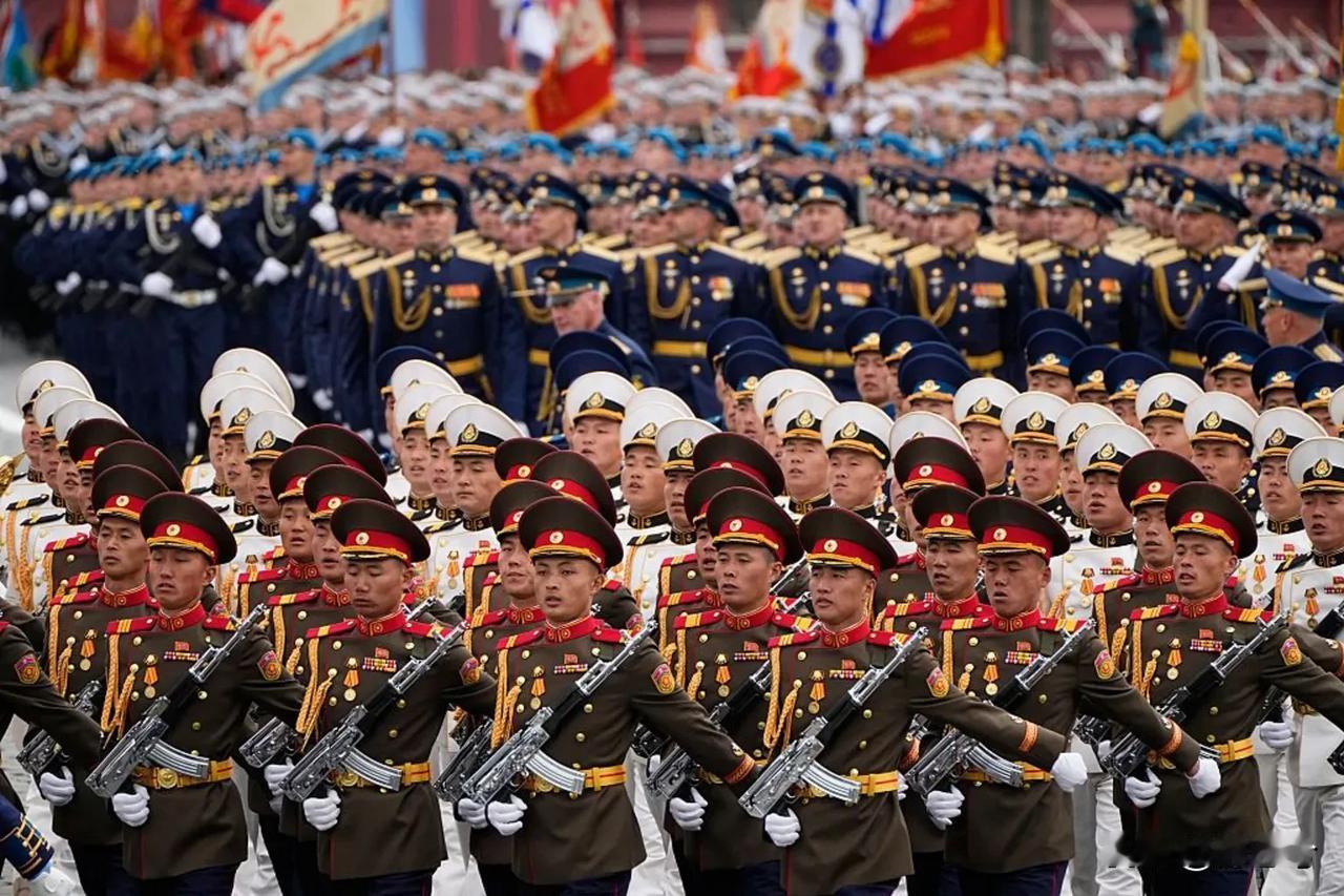【朝鲜军队加入俄罗斯缩减规模的阅兵式】

美国全国广播公司(NBC News)5