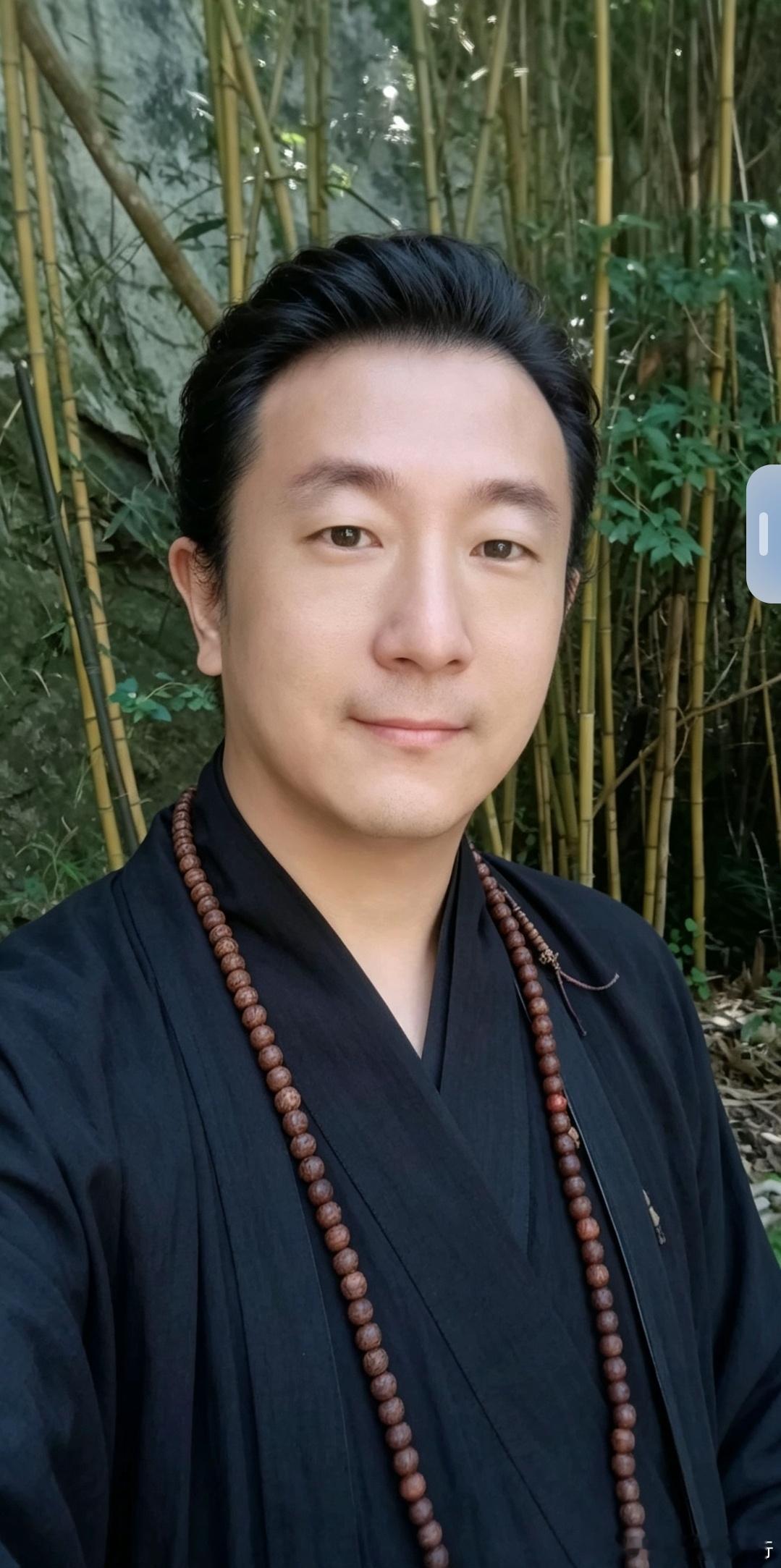 老子说：“人法地，地法天，天法道，道法自然。”在道家看来，人身是一方小天地，心是