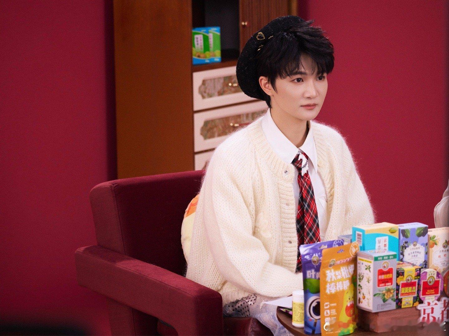 北京台春晚扫射式宣发 被北京台春晚的宣发给萌到了！声纹盲盒玩得飞起，明盒暗盒轮番