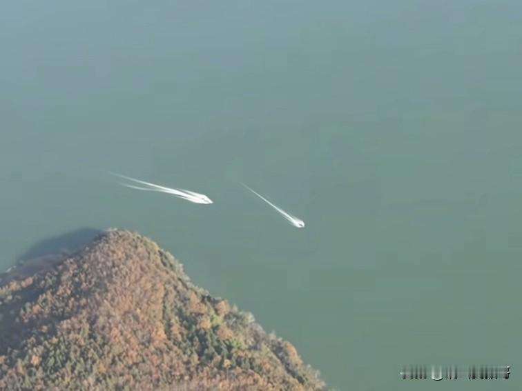 据说这是疯狂钓鱼人的“高光时刻”……