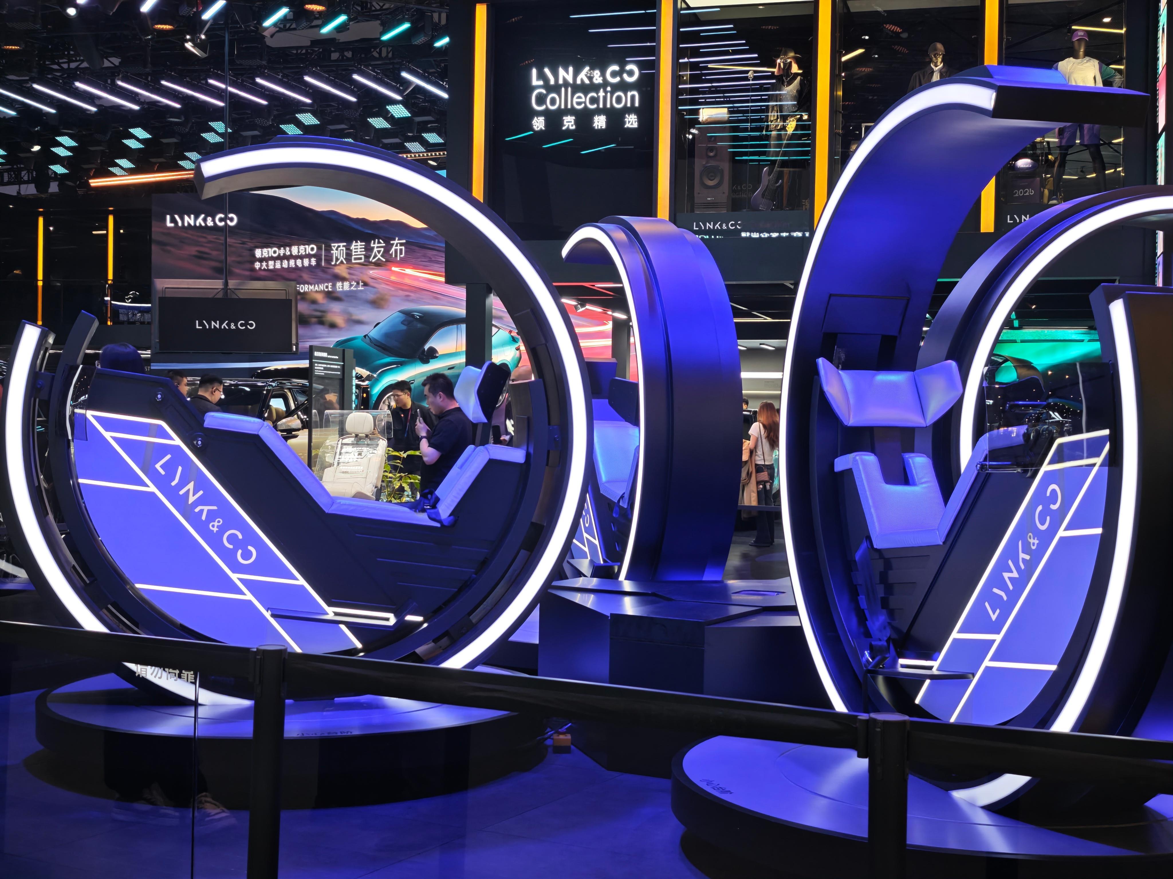 领克10+和10开启预售了，全系标配CCD电控减振系统、智能魔毯悬架、纯电浩瀚S