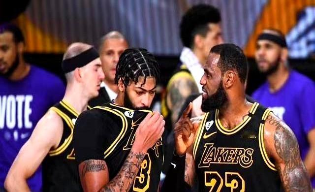 西部的争冠格局正在发生深刻变化，雷霆和掘金被普遍认为是最大黑马。

很多人习惯性