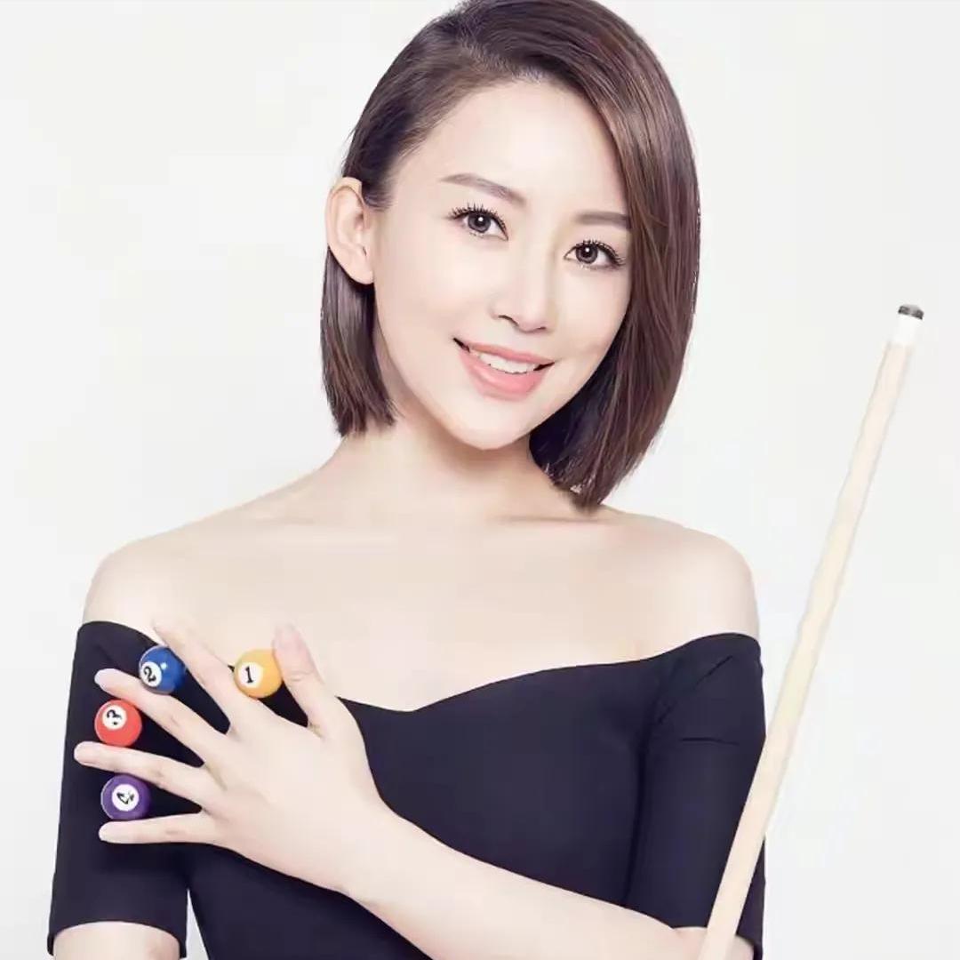 当年，身价10亿的九球天后潘晓婷公开征婚，可是男生们看到择偶条件后却纷纷望而止步