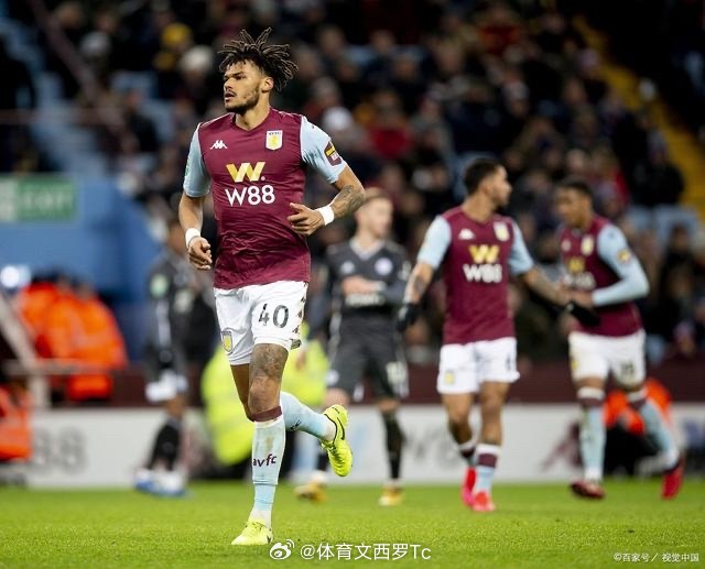 012英超 狼队vs维拉方向：双平笔分推荐：1-1 1-2个人看法：主任给这场选