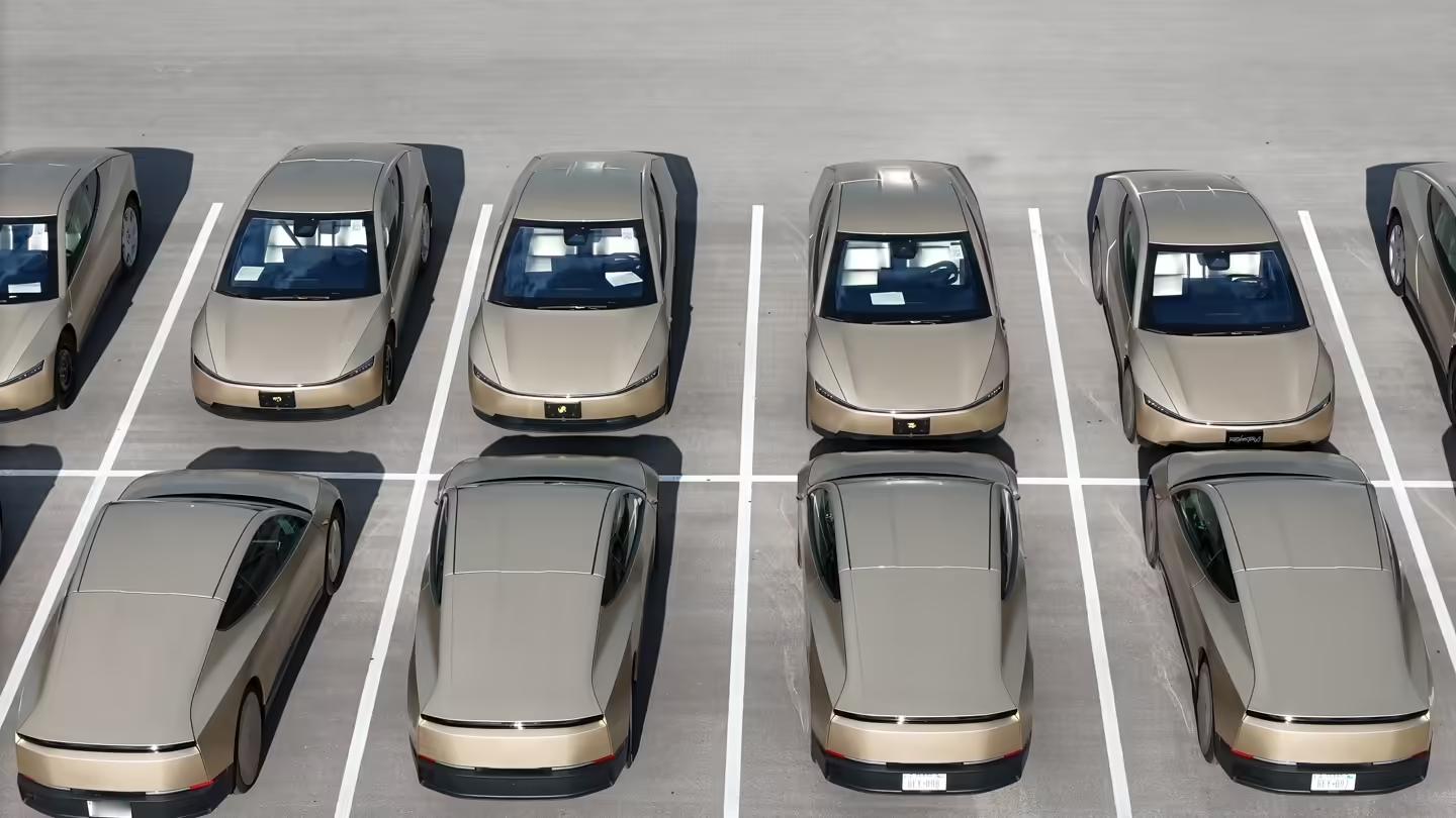 【曝特斯拉Cybercab量产启动，曝特斯拉Cybercab配备方向盘】4月9日