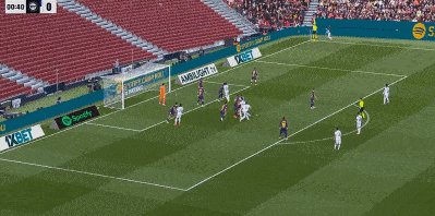 西甲：亚马尔传射+奥尔莫双响，巴萨3-1逆转阿拉维斯，反超皇马登顶！
 
北京时