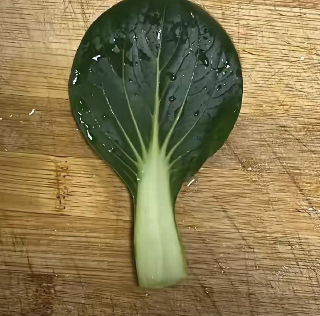 菜市场里给三块，手机却要付三块四，现金抹零到底省了啥，还是被时代悄悄卡住了脖子？