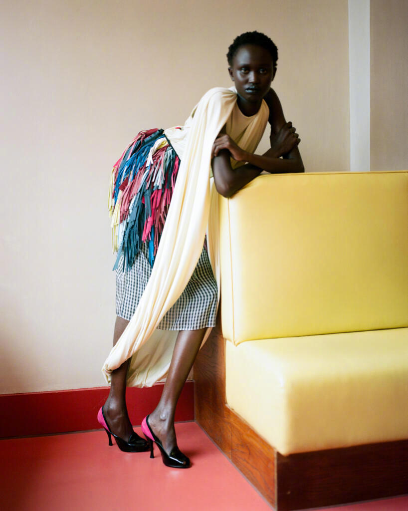 Vogue捷克斯洛伐克版2026年3月号正式发布，CHANEL本季造型由Matt