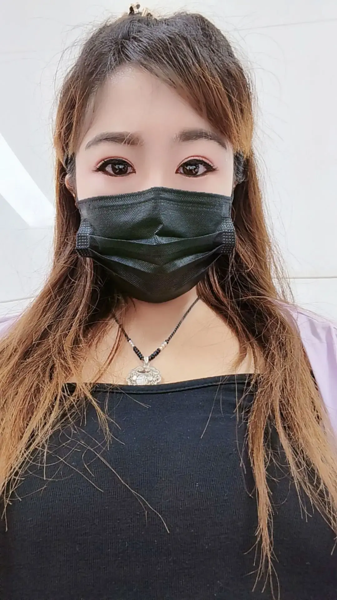  起点是娘胎，终点是棺材，中间那一段才 叫人生， 也叫过程，年轻不懂...