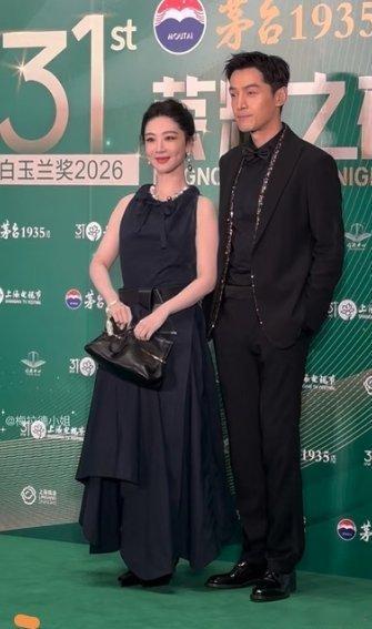 胡歌杨紫出席白玉兰，状态怎么样？ 