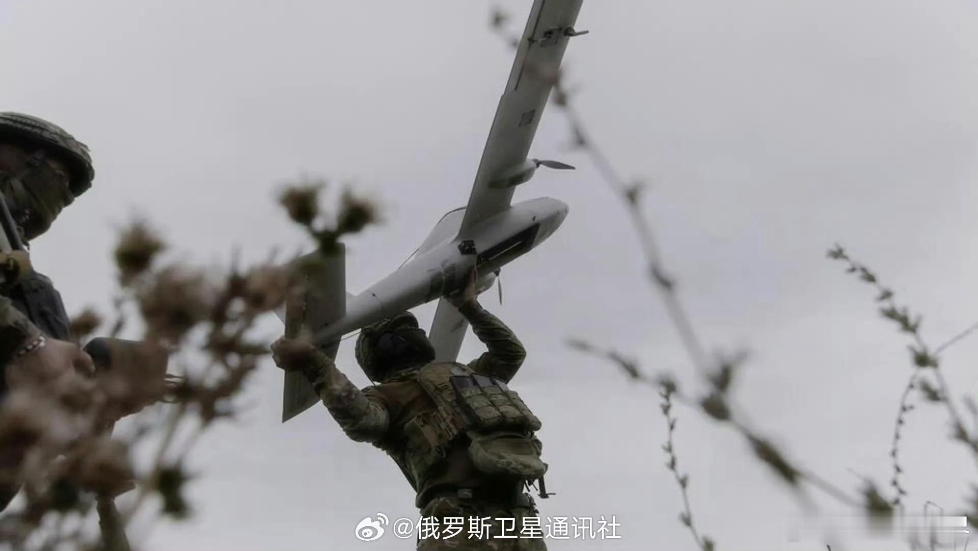 【专家：乌克兰单方面撕毁停火协议 ，将自己塑造成俄罗斯的“受害者】军事分析家阿列