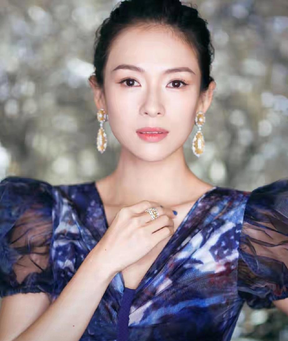 近日上美股份公告刷屏，章子怡通过大脚投资出售newpage一页23%股权，直接套