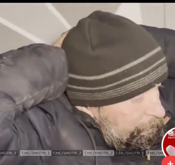 满脸沧桑，诉不尽的心酸……