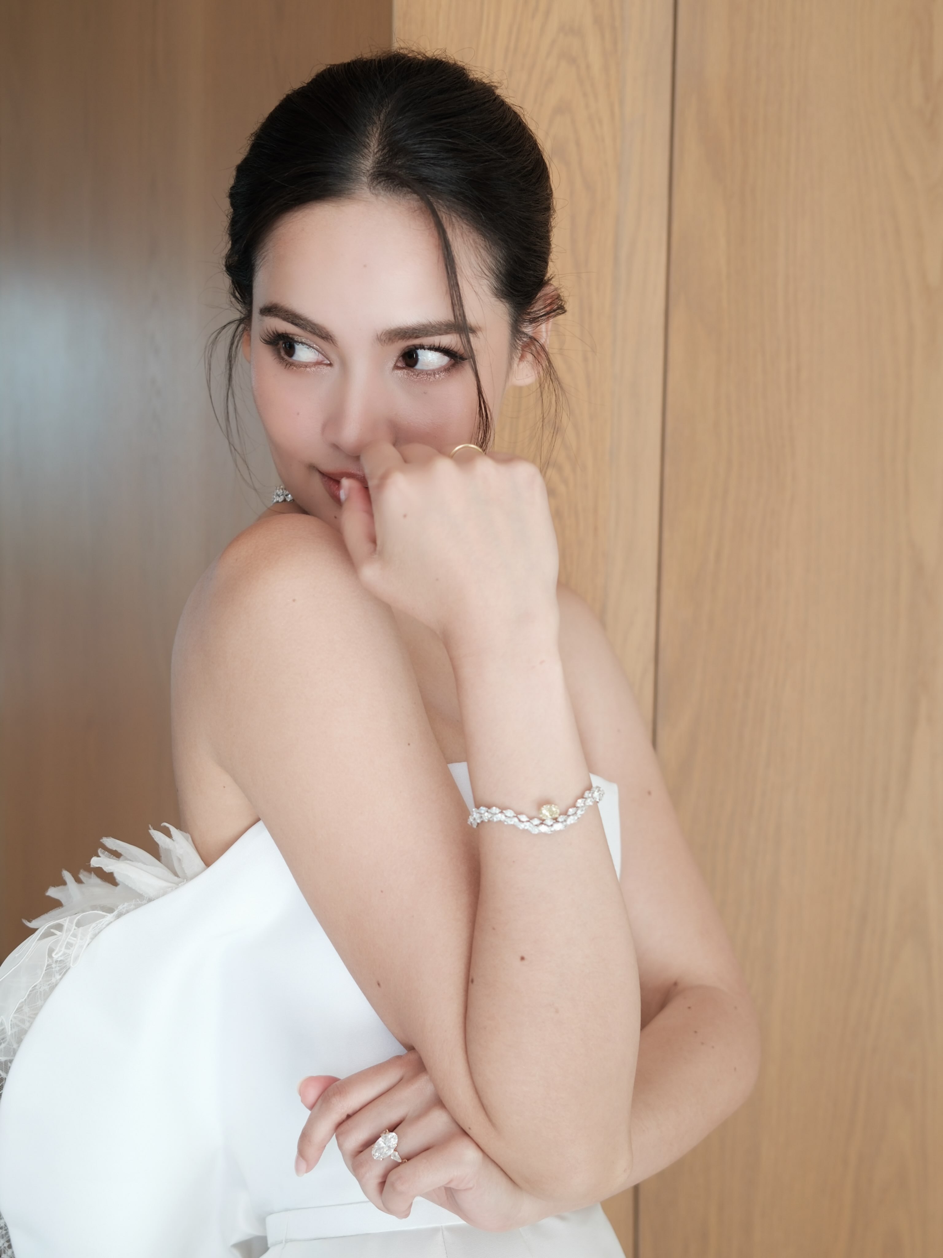 Yaya婚礼几套妆造都好看极了😍nadech yayayaya